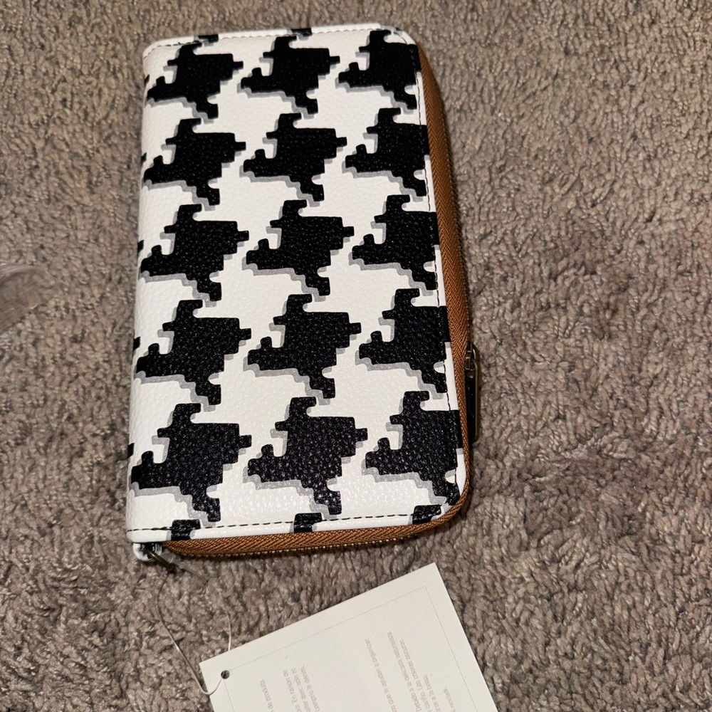 Thirty-One Black and White Houndstooth Wallet